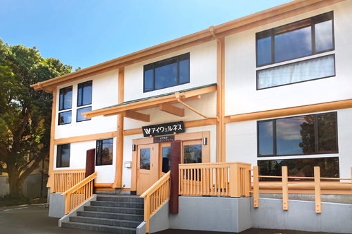 アイウェルネス伊豆高原 百年杉館外観