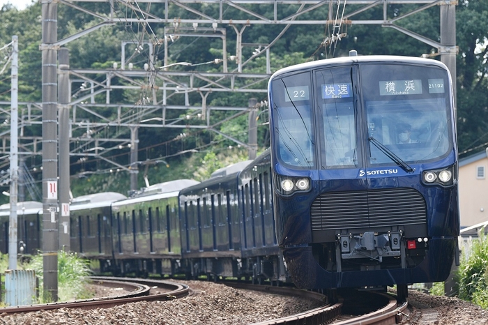 相鉄・東急直通線の開業に向けて順次導入する 「21000系」（東急線内は目黒線直通用） 