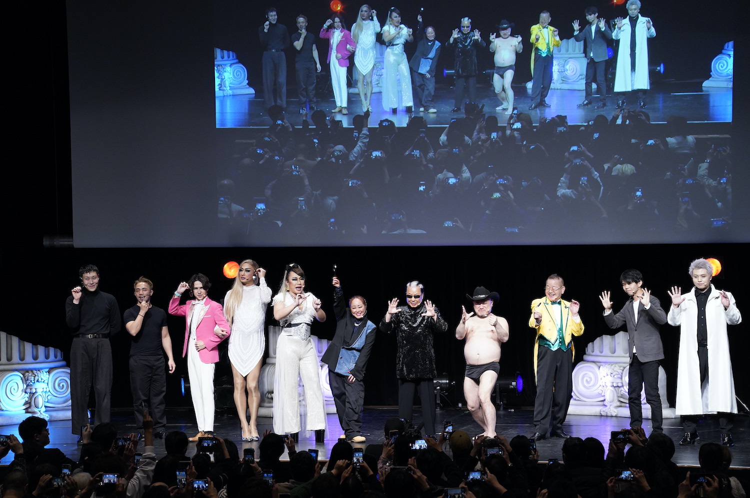 スーパー4KマジックショーMr.マリック超魔術団 2024」が東京で開催