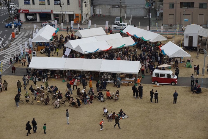 会場を上から撮影