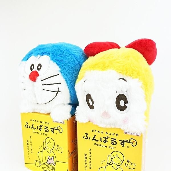 ドラえもんのぬいぐるみ