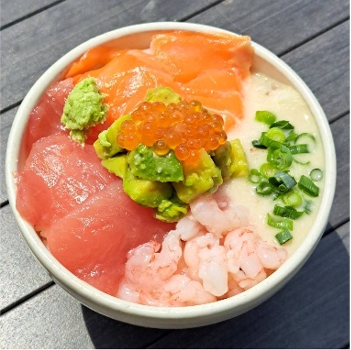 「とと丸海鮮とろろ丼セット」～青のりお味噌汁付き～