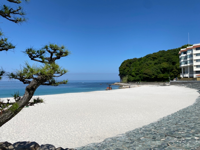 SDHが環境整備・清掃等の業務を受託する 白浜町海水浴場