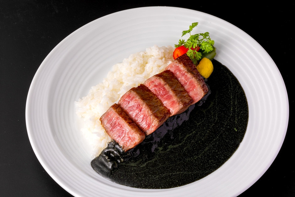 黒毛牛ステーキカレー