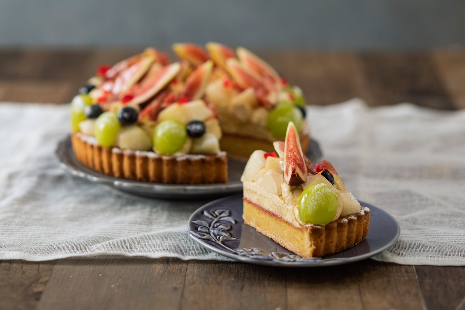 ラ・フランスといちじくのミルクティーカスタードタルト 1ピース¥850(税込)