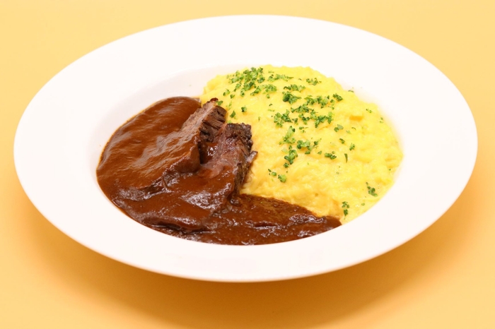 半熟卵のオムライス&ビーフシチュー