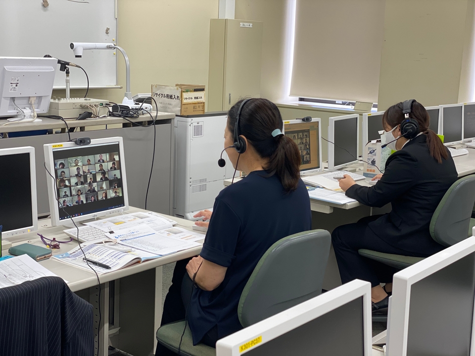 オンラインでの「キャリア形成演習」の様子