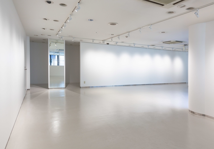 ギャラリー内観写真1 (c)Hiroyuki Arakawa