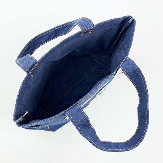 スヌーピーのカジュアルなコラボグッズ