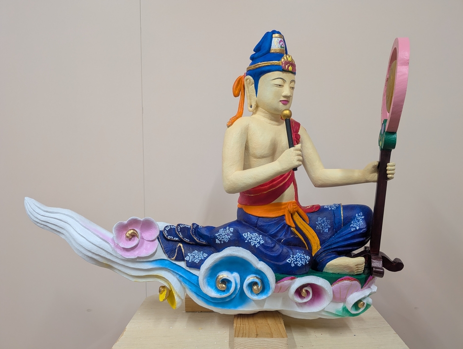 誠恵高校の生徒が彩色した雲中供養菩薩1