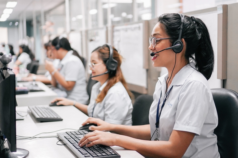 オンラインレッスンで英語を教えるQQEnglishのフィリピン人教師