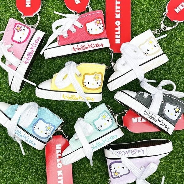 ハローキティ―のスニーカーキーリング