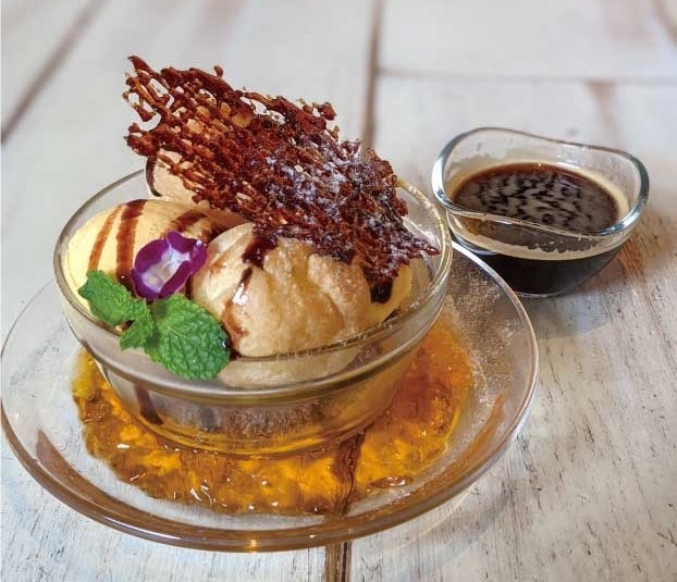 AMALFI CAFFE(1F) ハロウィンかぼちゃのアフォガード