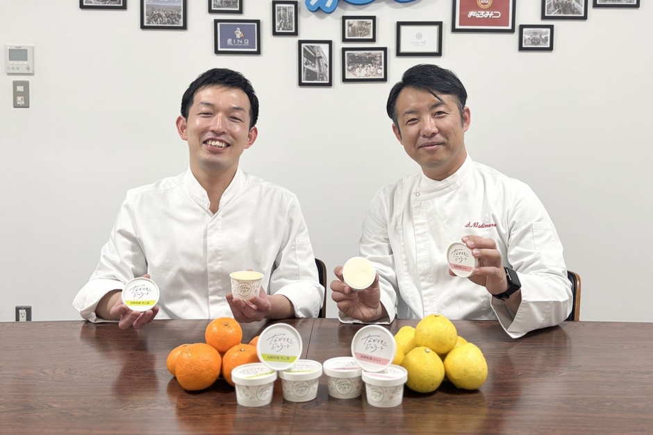 ながさきジェラート開発担当：尾﨑雄平（左）／飲食営業部 部長：西村壮平（右）