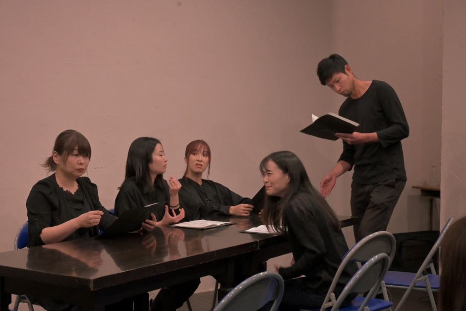 『アクワリウム』ワンシーンリーディング上演(2025年11月)@熊本県熊本市・ギャラリーキムラ