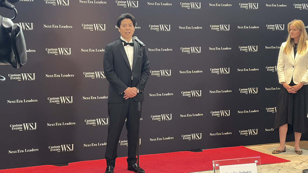 2026年5月4日、ニューヨークでの授賞式にて代表取締役社長・田宮 明彦のスピーチの様子