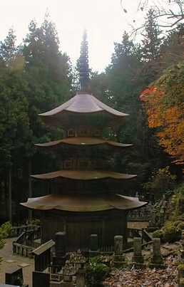 国宝　安楽寺八角三重塔