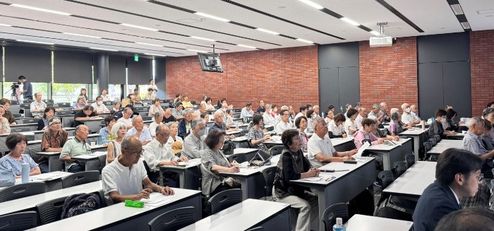 近畿大学アンチエイジングセンター開設20周年特別企画 市民公開講座「聴いて・話して・動いて健康長寿!」開催
