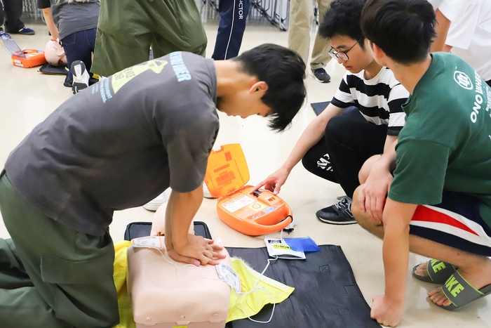 9月2日に実施した「防災・復興学入門B」実技講習の様子