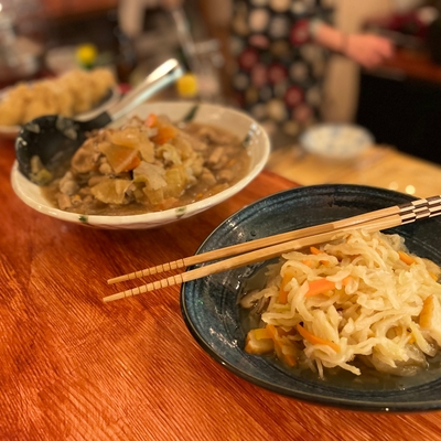 大皿にずらりと並びます
