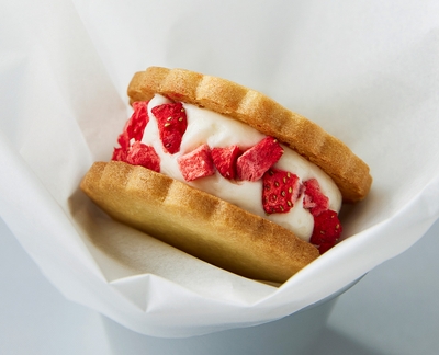 「バターサンド ミルキーいちご」380円(税込418円)