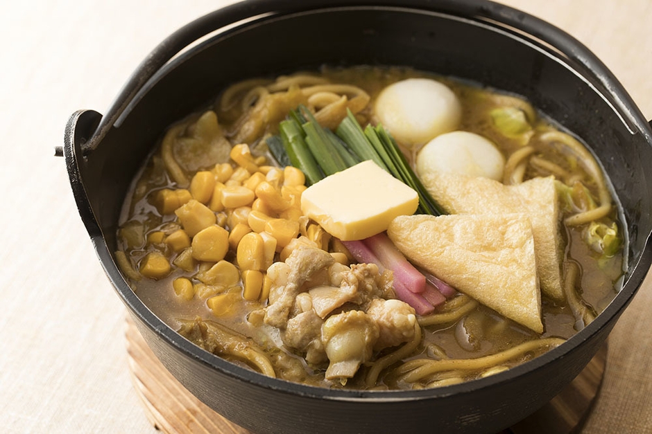 【蟻月】カレーもつ麺(コーンバター入り)セット