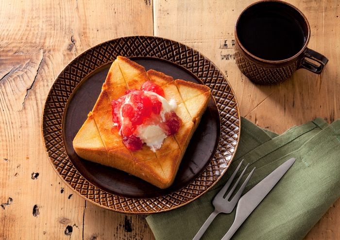 「アップル&クランベリー」使用 アイスクリームトースト