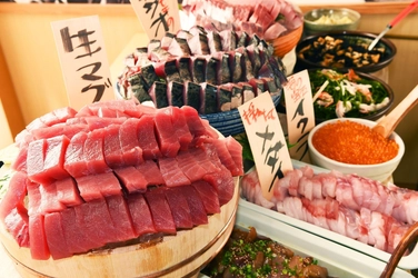 小田原漁港名物“お刺身食べ放題”が1年ぶりに大復活！！ ビュッフェもテイクアウトも楽しめる　 新生「おさしみ天国・小田原海鮮ゴーゴー」が再スタート！