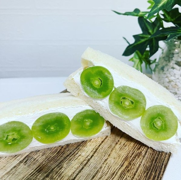 シャインマスカットサンド