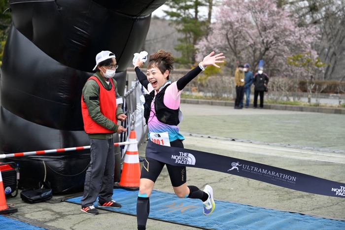 女子100km優勝　兼松 藍子