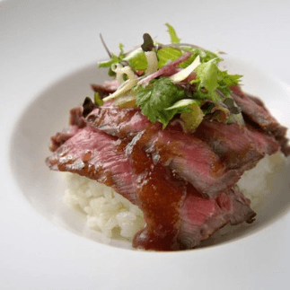 ステーキ丼ぶり(ランチ限定)