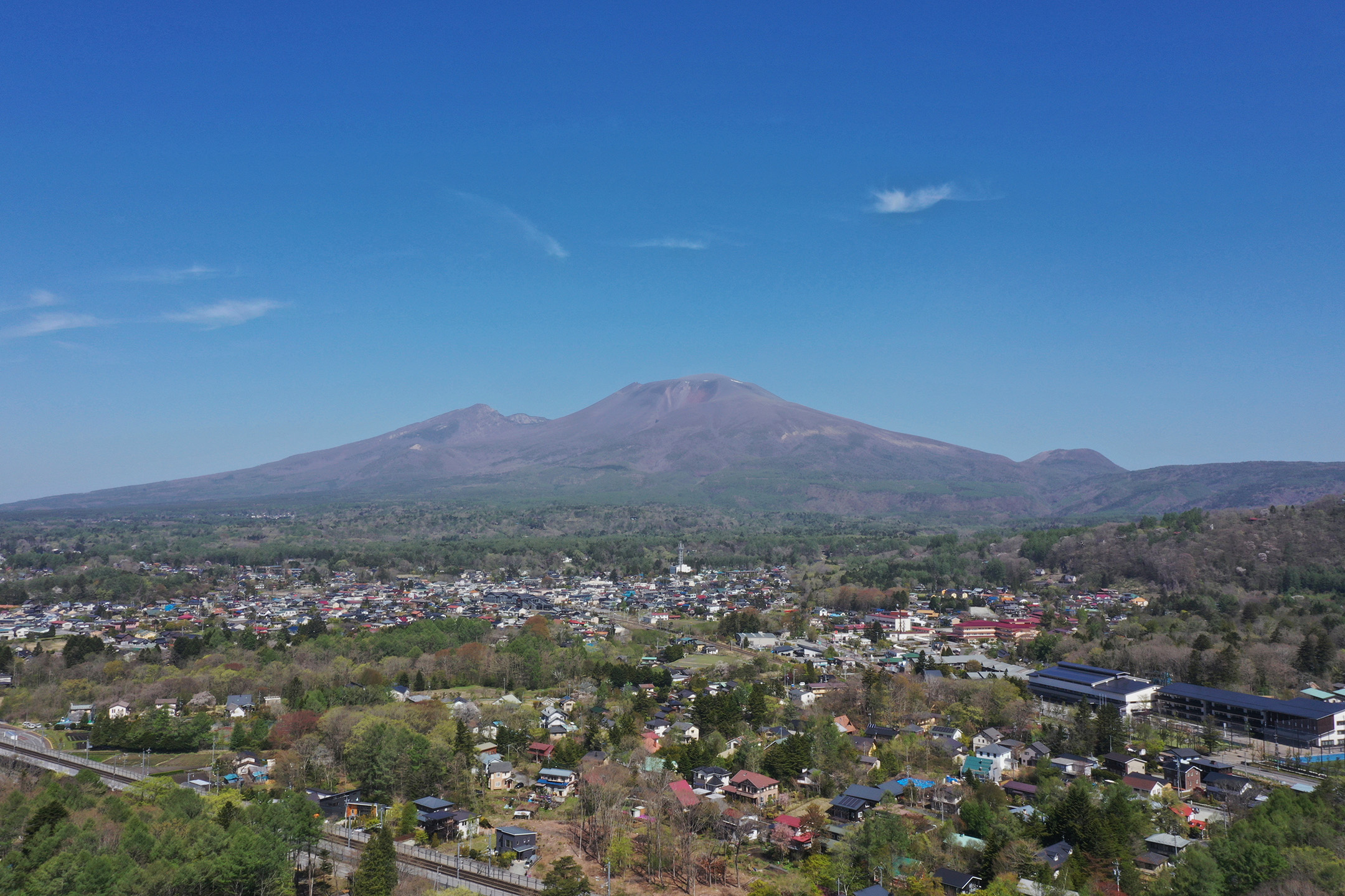 【星野エリア】新緑の中でテレワーク、軽井沢暮らし指南ツアーで移住に思いを馳せる 「軽井沢移住の可能性を探るワーケーションプラン」を販売|販売期間:2021年5月17日〜7月21日