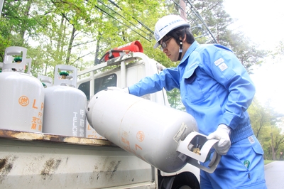 お客様の生活を支える「生活流通事業」