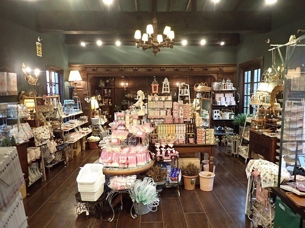 お土産店 メアリーローズ