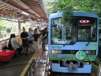 ～ 駅舎に飾られた南部風鈴の涼しい音色に 耳を傾けながら日本酒を ～ 鞍馬駅で「悠久の酒」を開催します