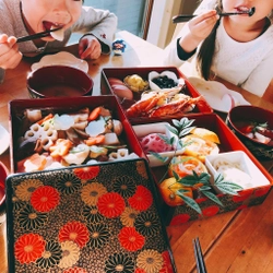 「正月太り」にさようなら！「デトックスおせちレシピ」3品を “食べトレ女王”ギール里映が考案・発表