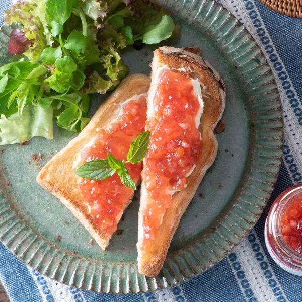 「国産ブラッドオレンジ マーマレード」を使ったチーズトースト