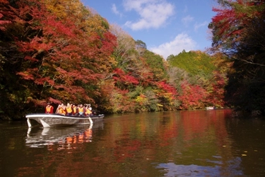 千葉県奥房総「亀山温泉ホテル」亀山湖紅葉狩りクルーズパックを 販売開始！日帰りも宿泊も選べる3タイプのプランをご用意