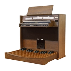 美しい音色はそのまま、スリムなフォルムに　 イタリア バイカウント社クラシックオルガン 「Chorum S40」