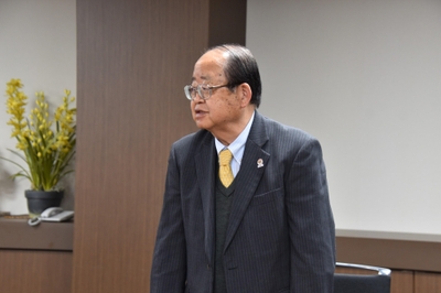 激励する立花理事長