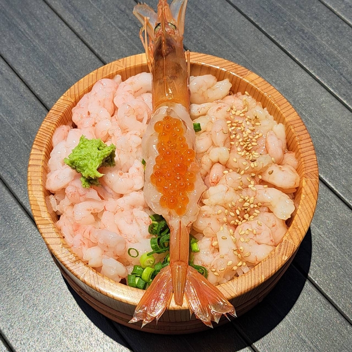「甘エビと赤えび一本丼」