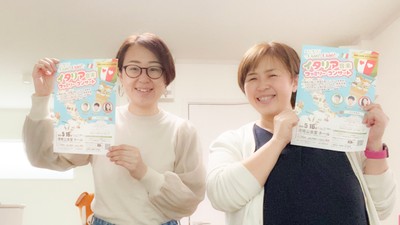 左：作曲の若林恵美、右：団体代表で作詞 内田奈津子