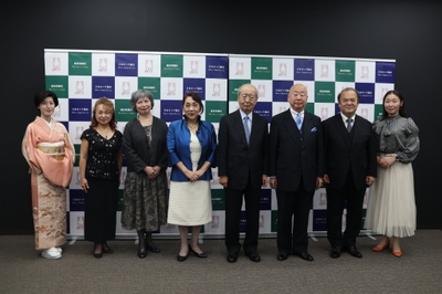 (日本オペラ振興会会見 左より:三浦環役の相樂和子さん、佐藤美枝子さん、大石みちこさん、郡愛子さん)