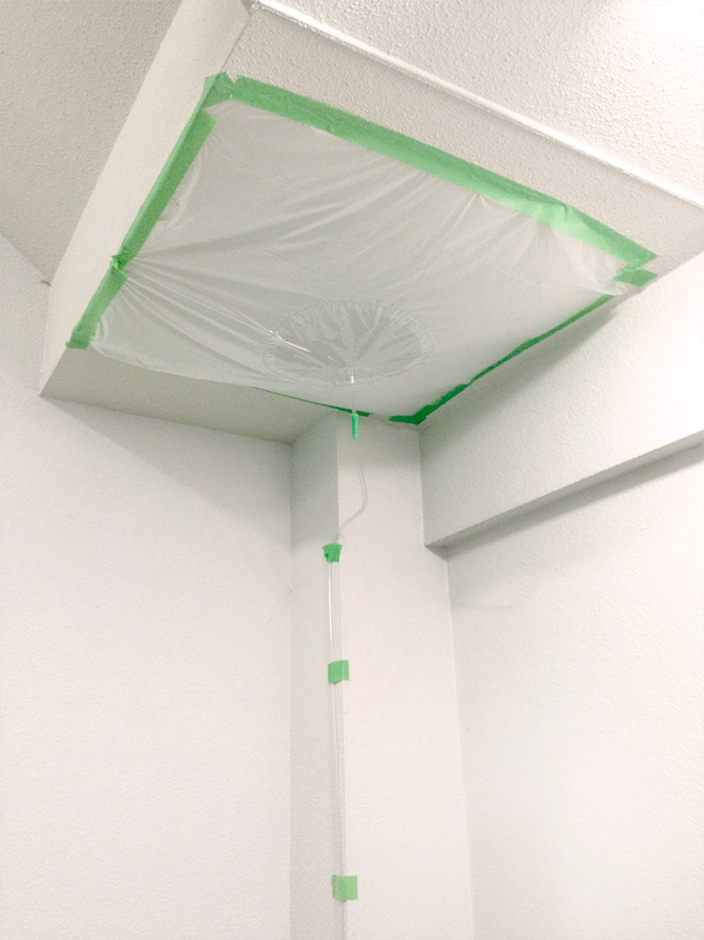 ポタポタキャッチ　天井設置イメージ