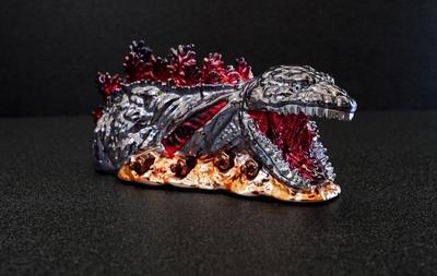 ▲オリジナルゴジラ金属フィギュア(長さ13cm、横幅5.5cm)
