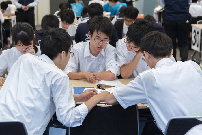 「数学甲子園2018」本選／競技中の様子2