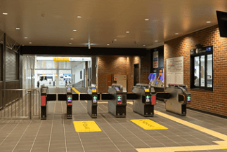 相鉄本線 海老名駅 2階中央改札