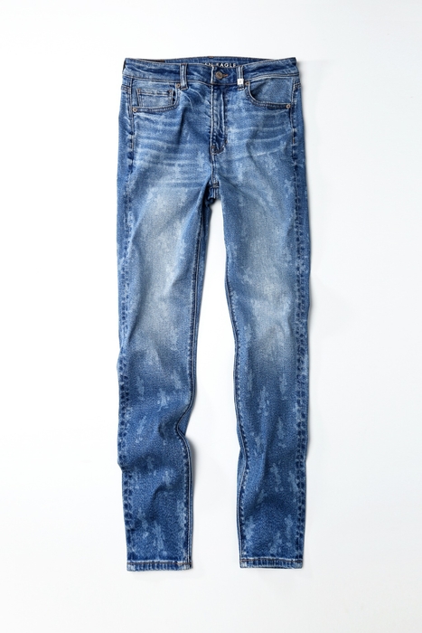 DISNEY × AE レディース インディゴデニム ￥14,500(税込)