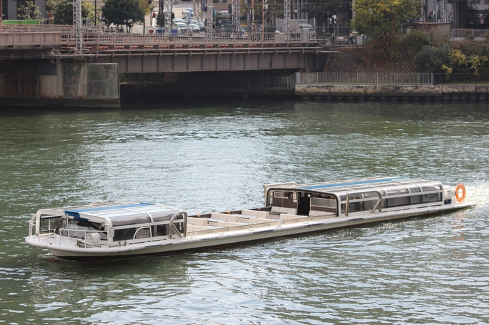 アクアCielo 外観 屋根がフルオープンになります。