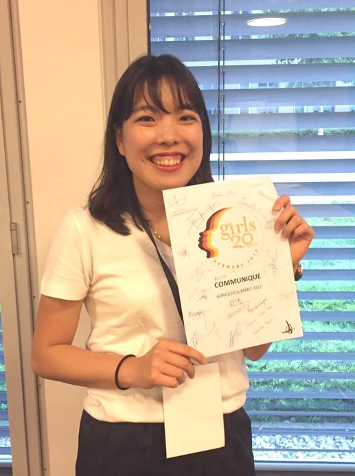 代表全員のサインが入った共同声明